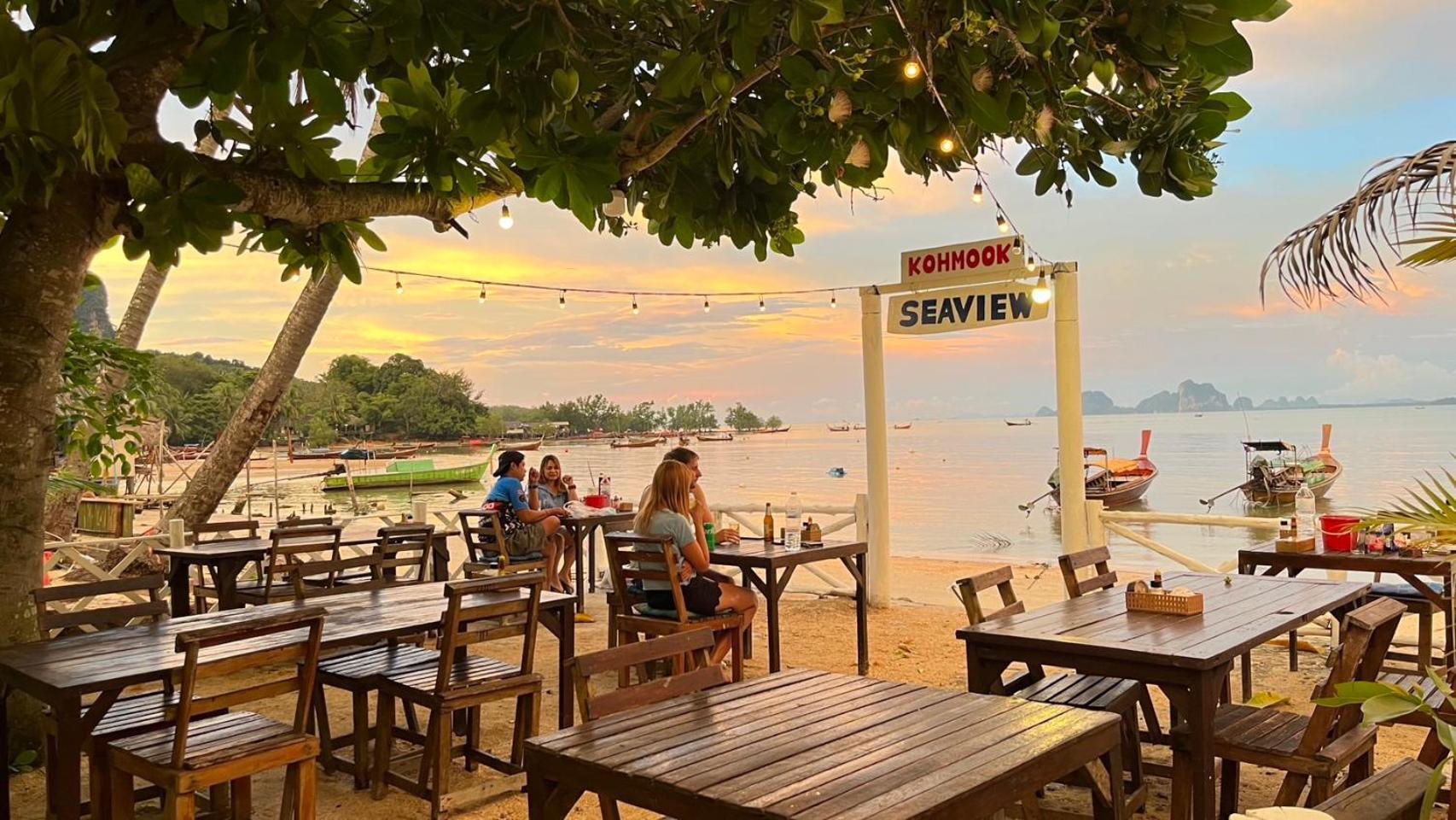 Koh Mook Sea View Bungalow Bagian luar foto