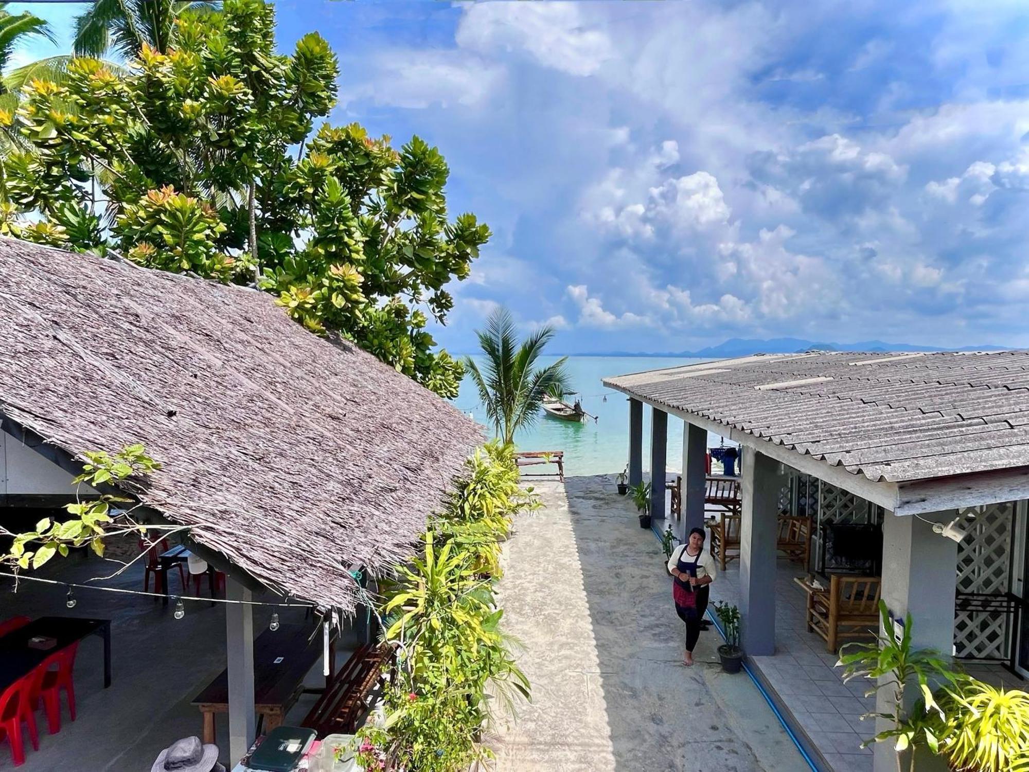 Koh Mook Sea View Bungalow Bagian luar foto